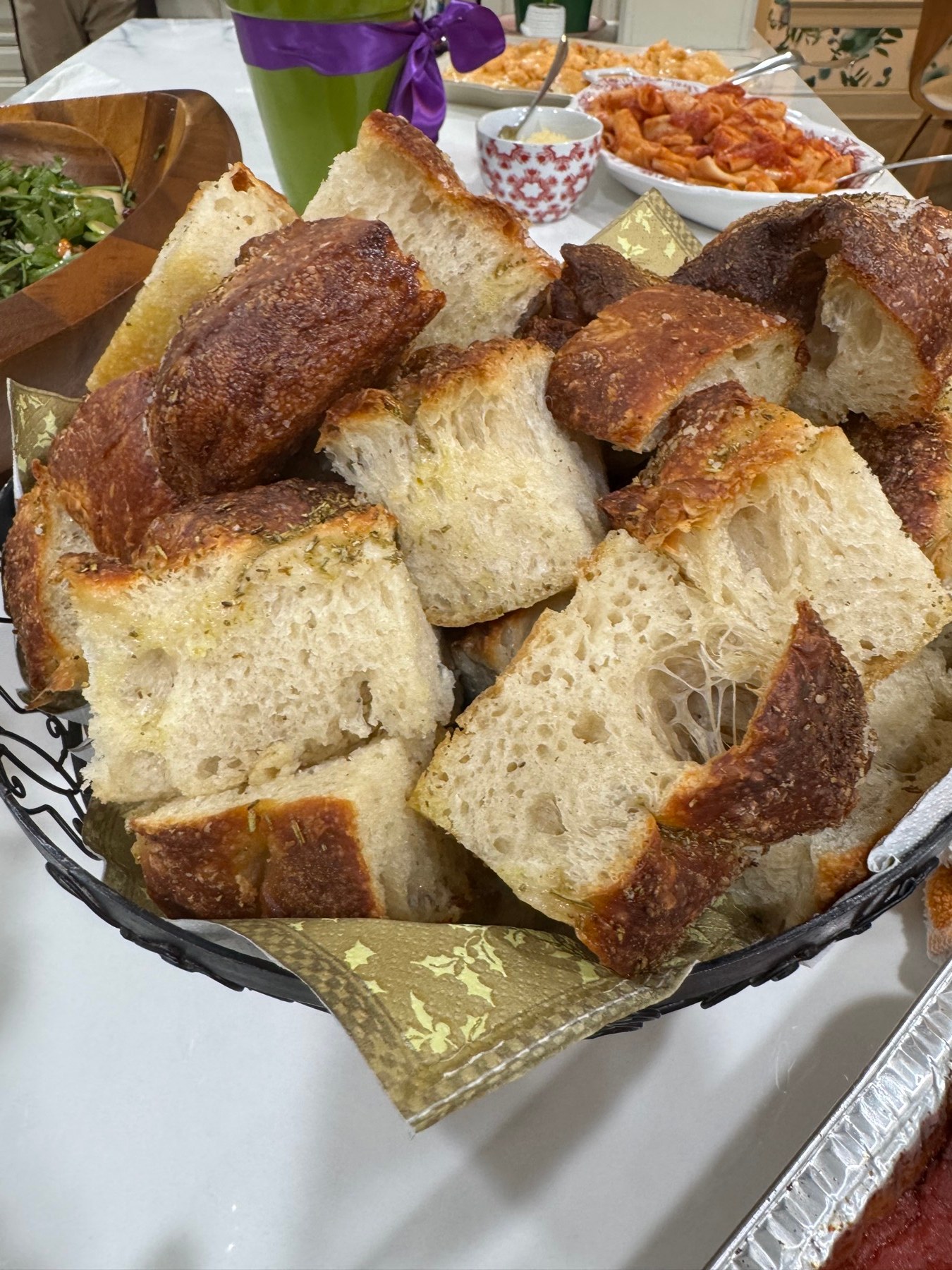 Artisan bread basket