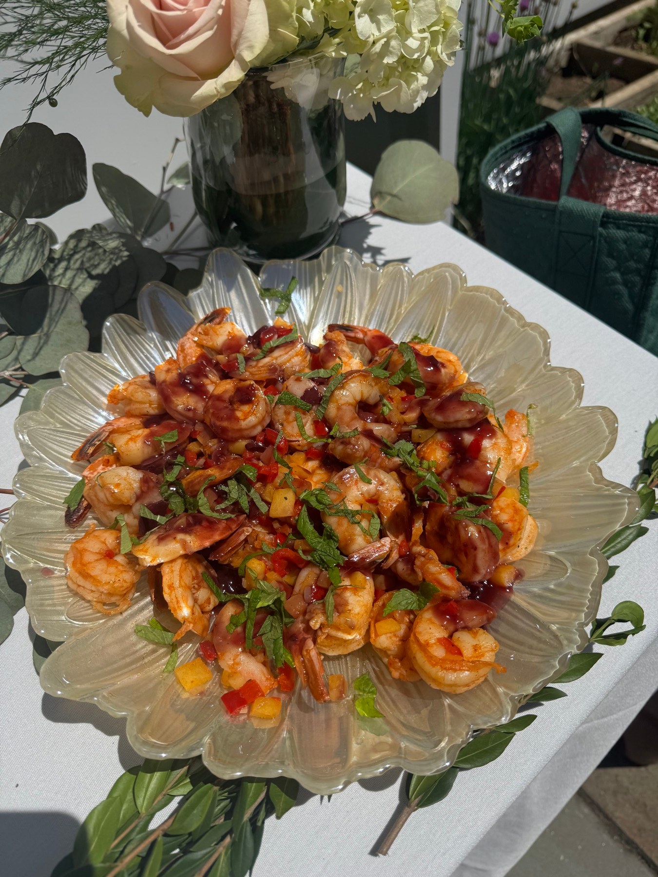 Shrimp platter with sweet chili sauce